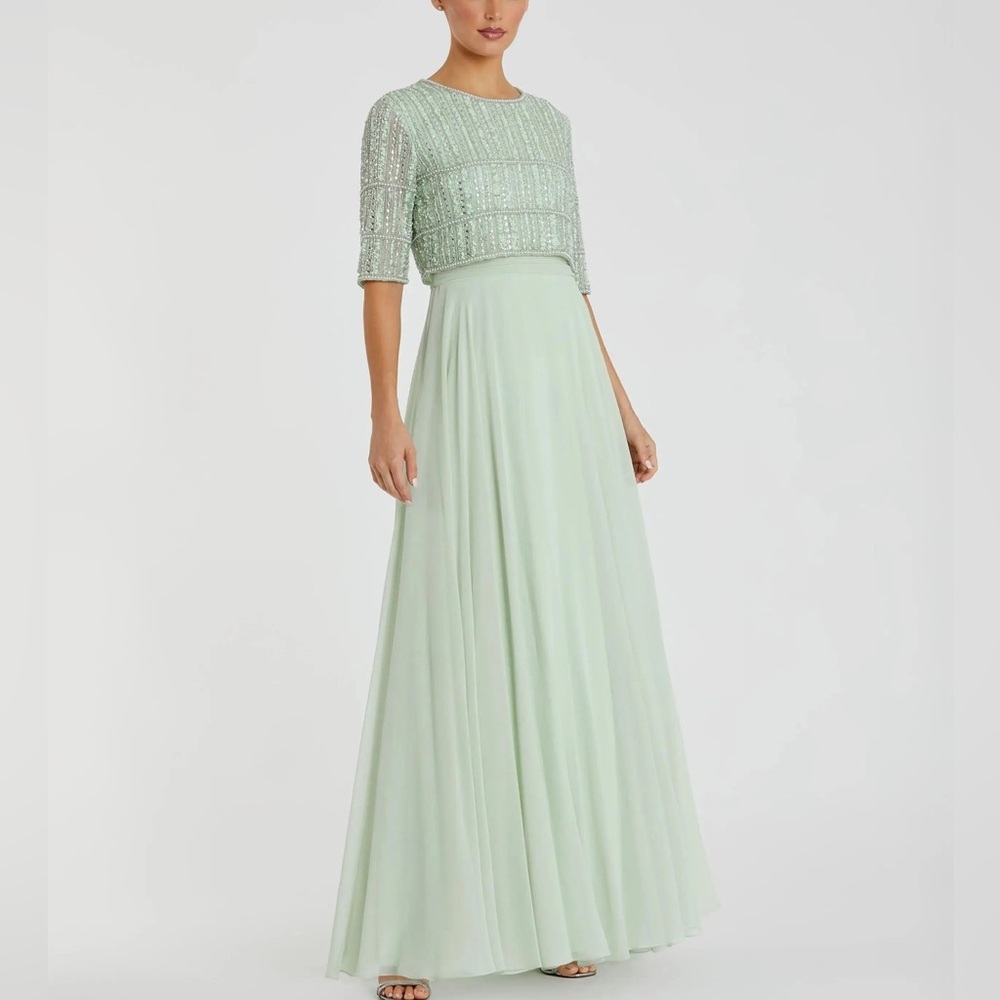 NWT Mac Duggal Green Chiffon Gown With Fully Beaded Top 9180 Size 16
